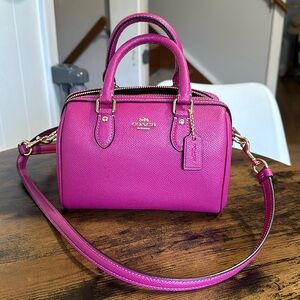 COACH MINI ROWAN PINK LEATHER CROSSBODY
